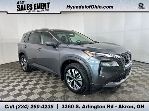 Used 2023 Nissan Rogue SV w/ SV Premium Package image 1