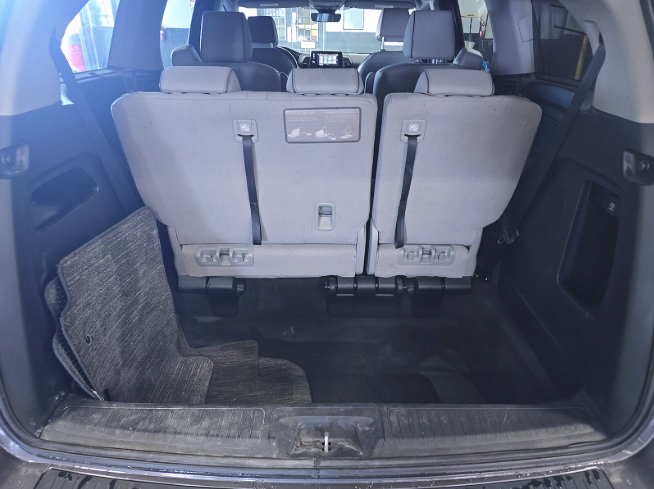 Used 2024 Honda Odyssey Elite image 12