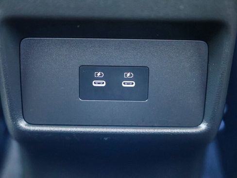 Used 2024 Nissan Rogue SL AWD/4WD image 7