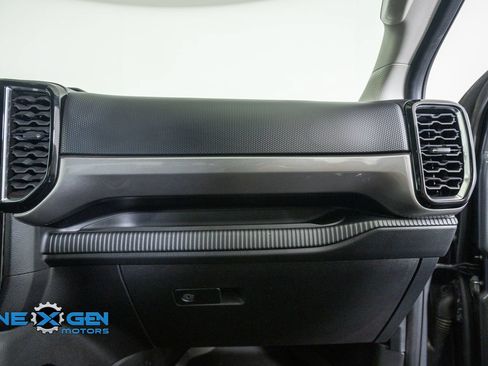 Used 2024 Ford Ranger XLT w/ Trailer Tow Package AWD/4WD image 43