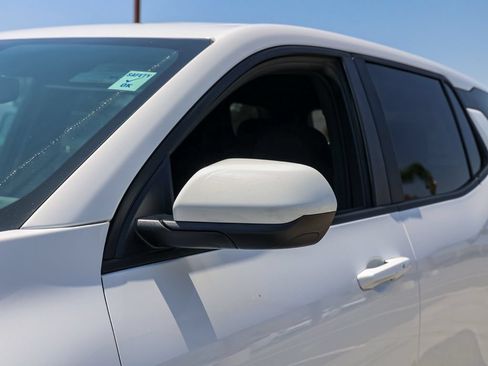 Used 2026 Chevrolet Equinox LT FWD image 12