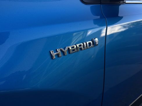 Used 2017 Toyota RAV4 Limited image 31