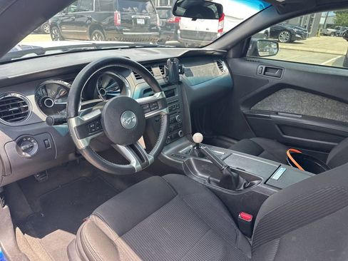 Used 2013 Ford Mustang Coupe RWD image 8