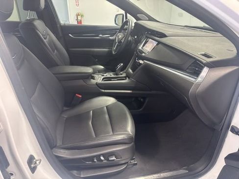 Used 2024 Cadillac XT5 Premium Luxury image 19