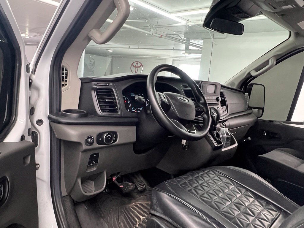 Used 2022 Ford Transit 250 Low Roof w/ Exterior Upgrade Package RWD image 8