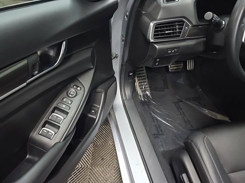 Used 2019 Honda Accord Sport image 28