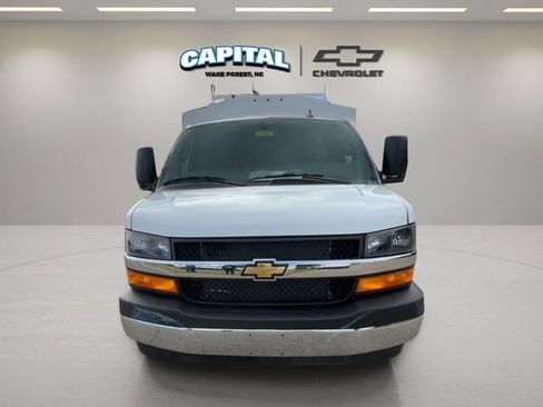 New 2025 Chevrolet Express 3500 w/ Power Convenience Package image 8