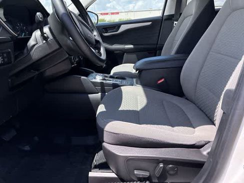 Used 2022 Ford Escape SE w/ SE Sport Appearance Package FWD image 18