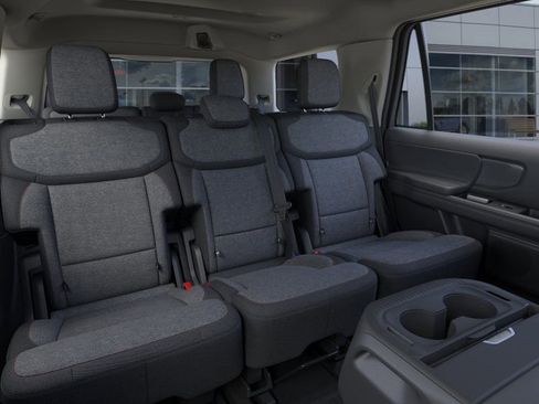 New 2025 Ford Expedition Active image 11