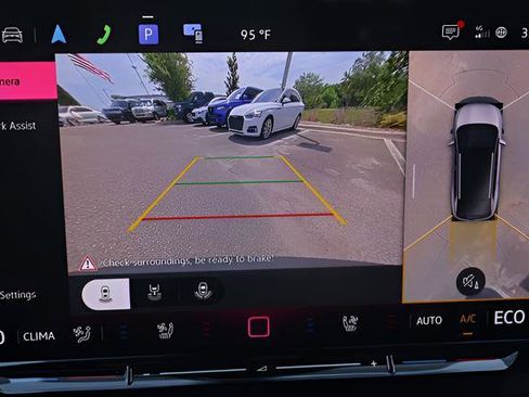Certified 2025 Volkswagen ID.4 Pro S Plus w/ ID.4 Black Package AWD/4WD image 25