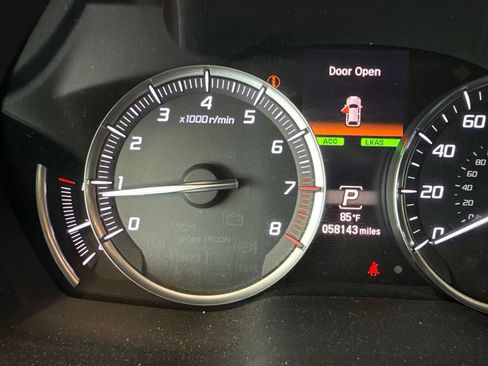Used 2019 Acura MDX FWD w/ Advance Package image 6