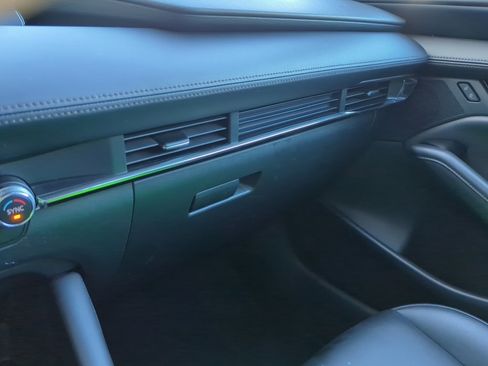 Used 2023 MAZDA MAZDA3 s image 28