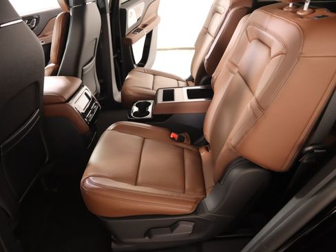 New 2026 Lincoln Aviator Reserve image 12