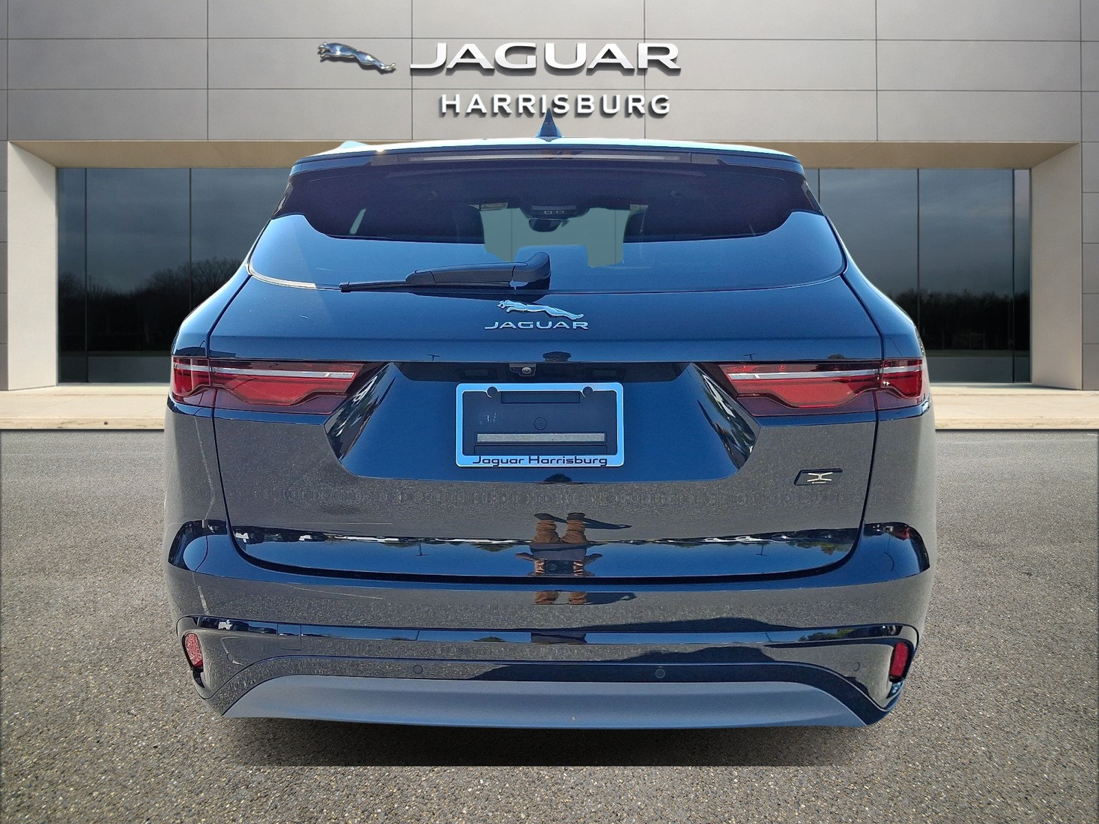 Used 2026 Jaguar F-PACE R-Dynamic S AWD/4WD image 3