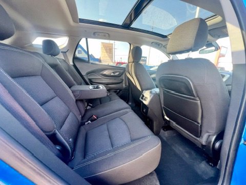 Used 2024 GMC Terrain SLE w/ Driver Convenience Package FWD image 36