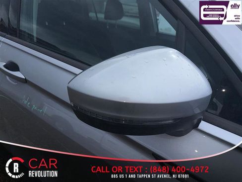 Used 2024 Volkswagen Tiguan S image 8