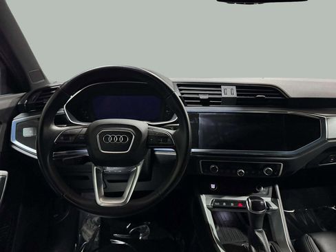 Used 2024 Audi Q3 2.0T Premium image 22