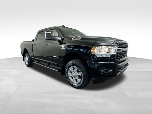 Used 2024 RAM 2500 Big Horn w/ Level 2 Equipment Group AWD/4WD image 8