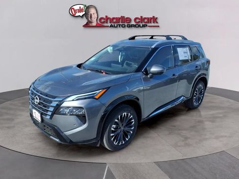 New 2026 Nissan Rogue Platinum AWD/4WD image 1