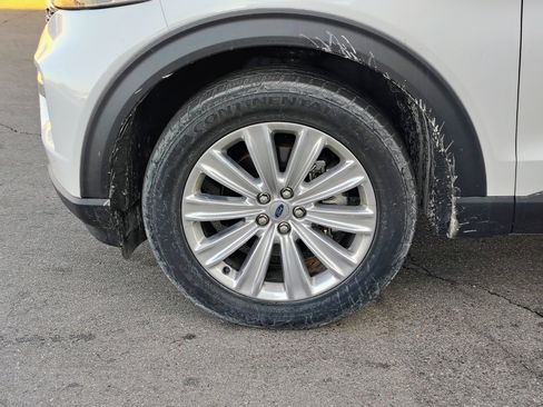 Used 2020 Ford Explorer Limited w/ Class III Trailer Tow Package image 9