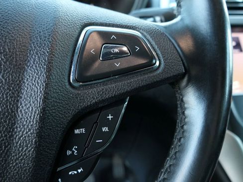 Used 2018 Lincoln MKC Select w/ Select Plus Package image 17