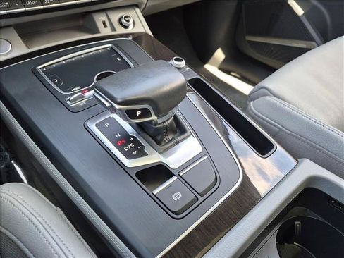 Used 2019 Audi Q5 Prestige AWD/4WD image 12