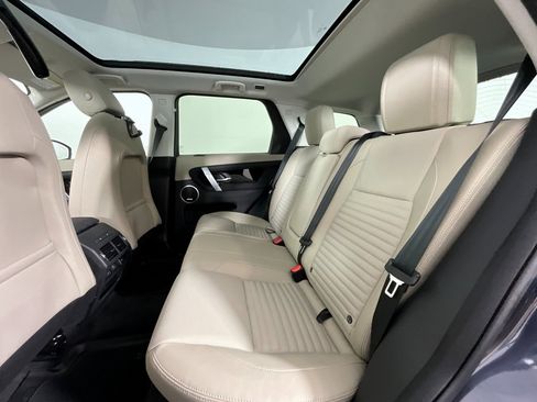 New 2025 Land Rover Discovery Sport S image 5