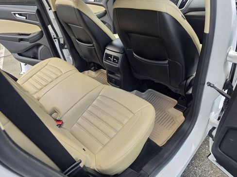 Used 2015 Ford Edge SEL w/ Equipment Group 201A AWD/4WD image 46