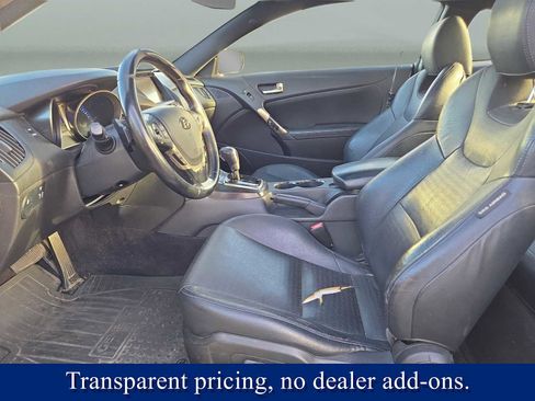 Used 2013 Hyundai Genesis 3.8 image 17