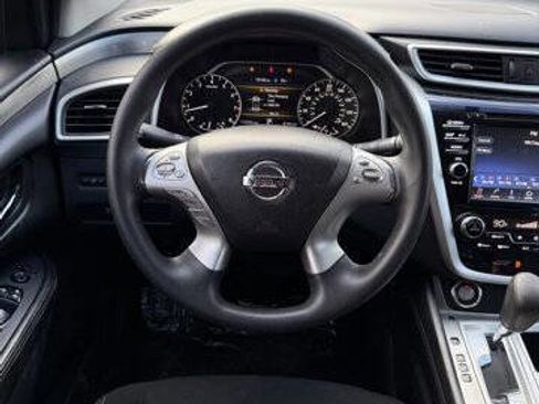 Used 2018 Nissan Murano S image 14
