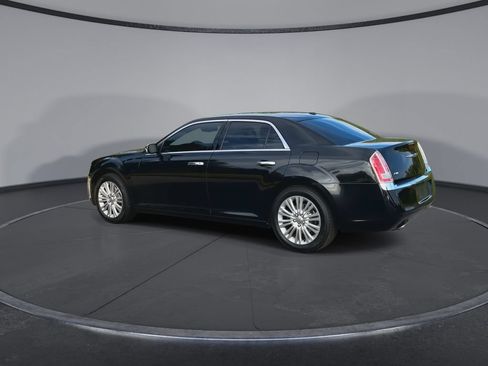Used 2013 Chrysler 300 C w/ Light Group AWD/4WD image 6