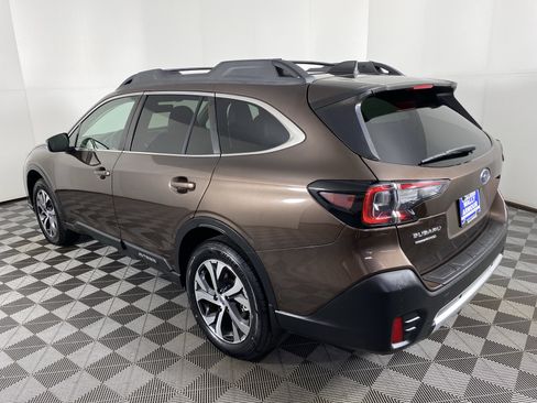 Used 2020 Subaru Outback Limited w/ Popular Package #2 image 11