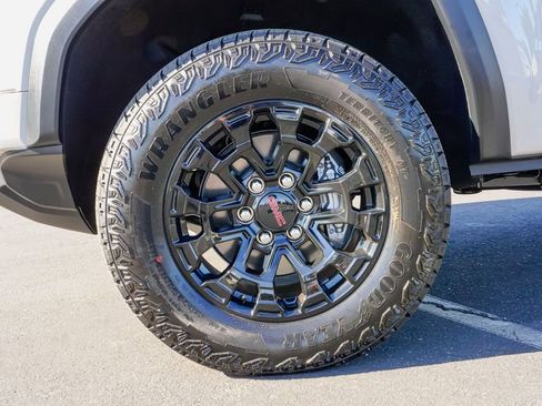 New 2026 GMC Canyon Elevation w/ Convenience Package AWD/4WD image 7
