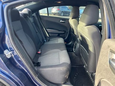 Used 2015 Dodge Charger SE w/ Popular Equipment Group image 11