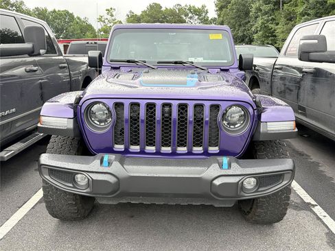 Used 2023 Jeep Wrangler Unlimited Rubicon 4xe w/ Cold Weather Group AWD/4WD image 2