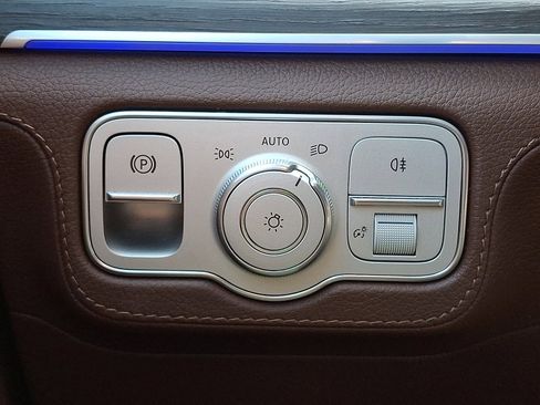 Used 2024 Mercedes-Benz GLE 350 4MATIC image 23