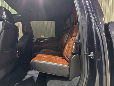 Used 2024 GMC Sierra 2500 Denali Ultimate AWD/4WD image 22