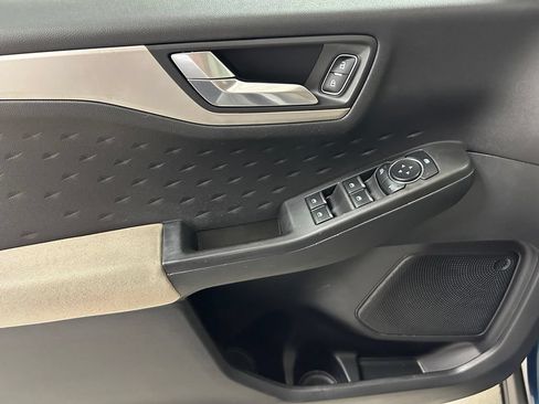 Used 2020 Ford Escape SE AWD/4WD image 17