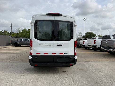 Used 2018 Ford Transit 350 148 Medium Roof RWD image 34