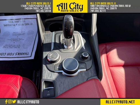 Used 2019 Alfa Romeo Giulia RWD image 34