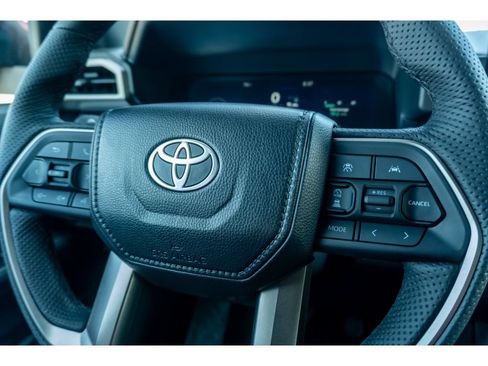 Certified 2026 Toyota Tacoma TRD Off-Road AWD/4WD image 29