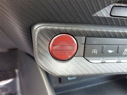 Used 2024 Ford Mustang Convertible image 40