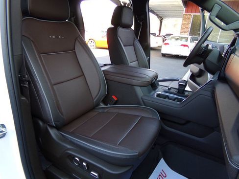 Used 2025 GMC Sierra 1500 Denali AWD/4WD image 26