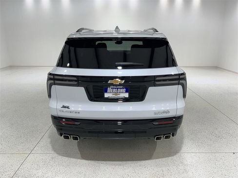 New 2026 Chevrolet Traverse High Country image 4