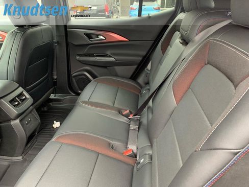 New 2026 Chevrolet Equinox EV RS w/ Convenience Package II AWD/4WD image 16
