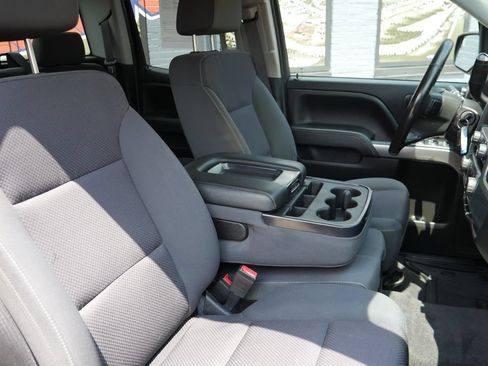 Used 2019 Chevrolet Silverado 1500 LT AWD/4WD image 10