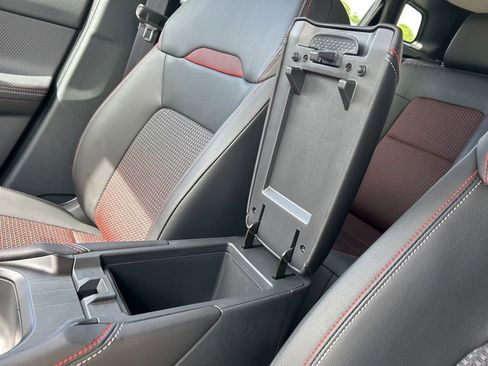 New 2026 Nissan Kicks SR w/ Illumination Package image 32