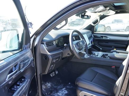 New 2026 Jeep Grand Wagoneer Limited image 10