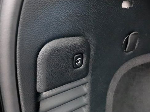 Used 2019 Jeep Grand Cherokee Limited AWD/4WD image 38