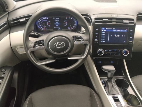Used 2022 Hyundai Tucson SEL FWD image 22